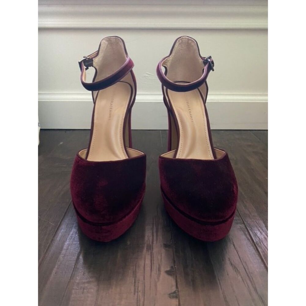 NWOB White House Black Market Burgundy Velvet Platform High Heels 8.5